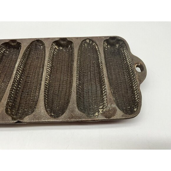 Wagner Ware Vintage 7 Corn Cob Stick Cornbread Cast Iron Pan Made in the USA - Picture 10 of 16